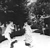 1961 Fernande et JP dansent la chieuve.JPG